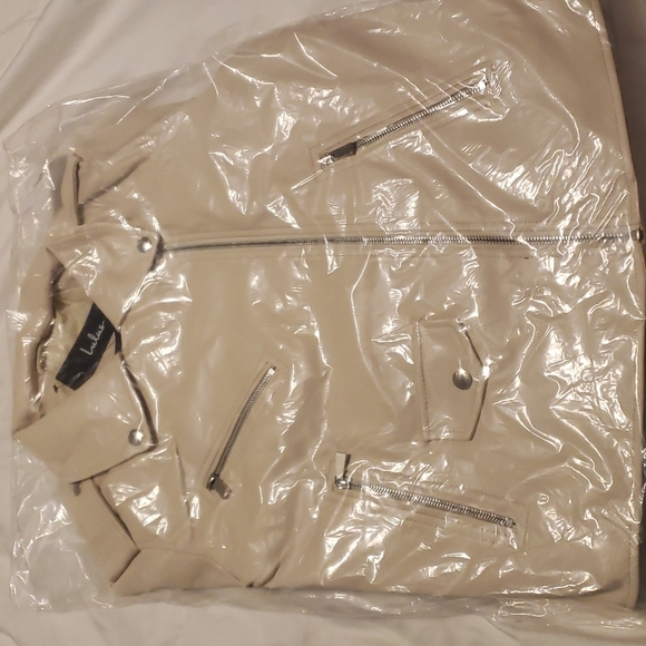 Lulus beige vegan Leather moto jacket - Picture 5 of 5